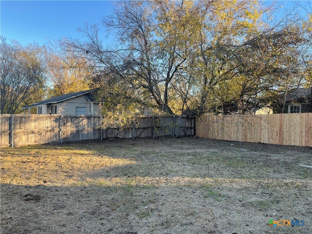 0.1 acres in Bell County - photo 8