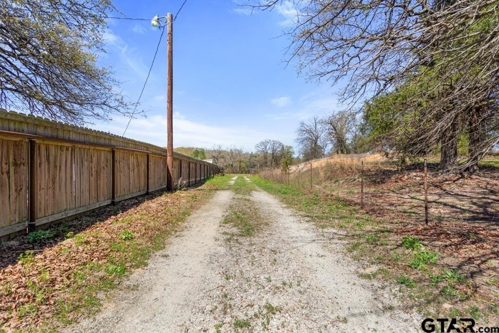 10.98 acres in Smith County - photo 37