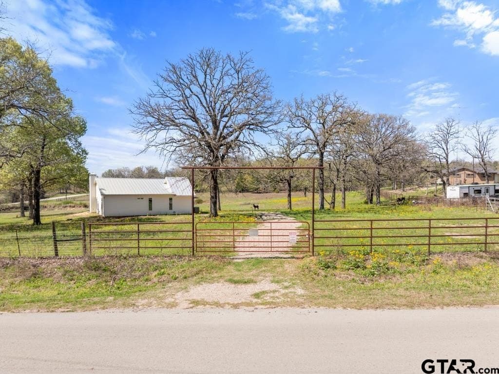 10.98 acres in Smith County - photo 41