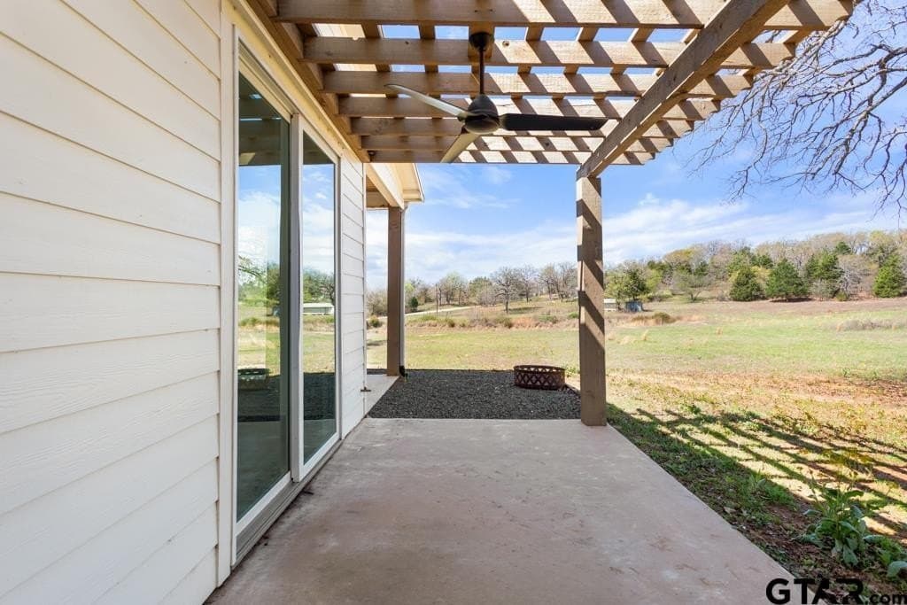 10.98 acres in Smith County - photo 9