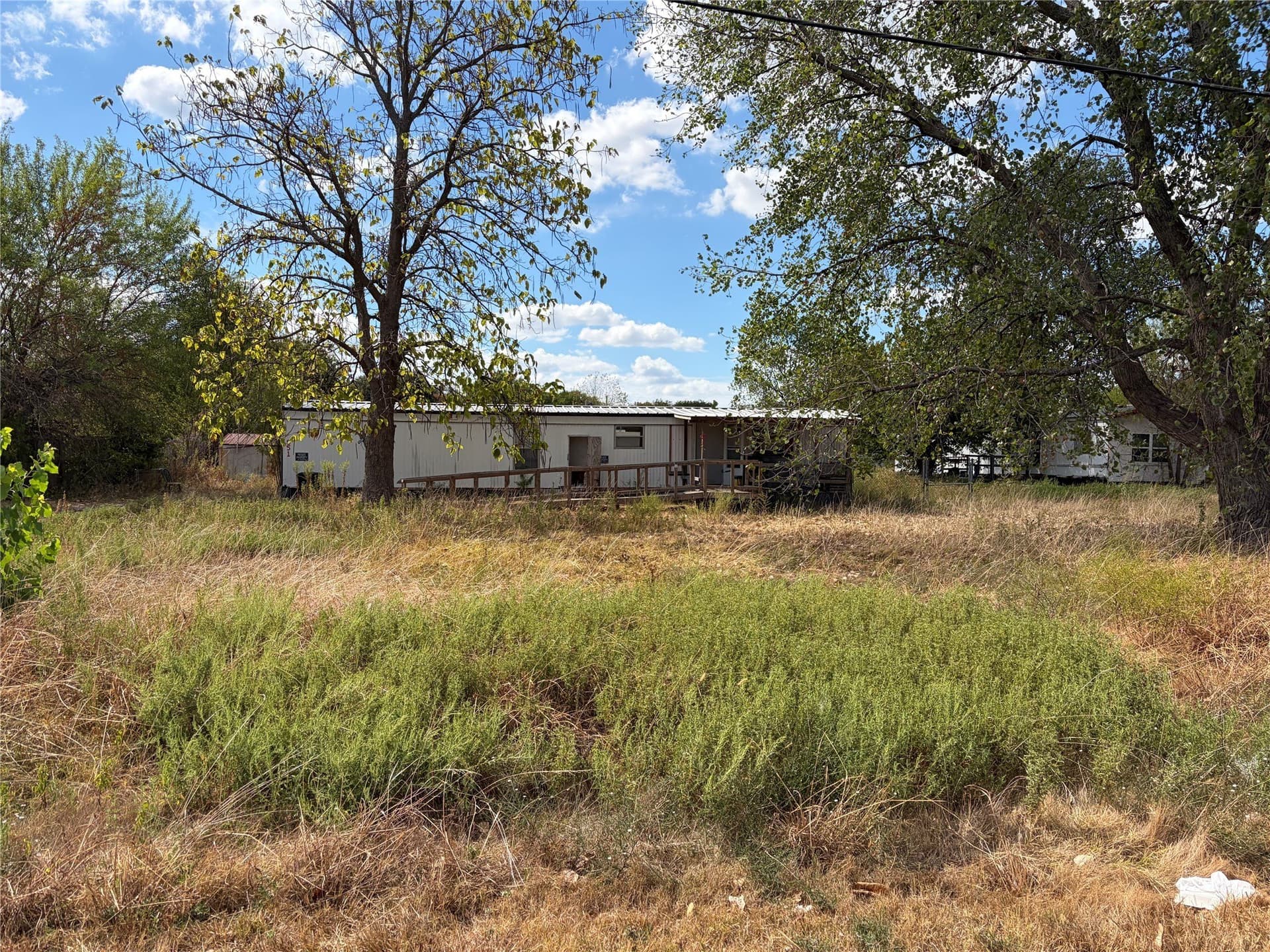 0.75 acres in Ellis County