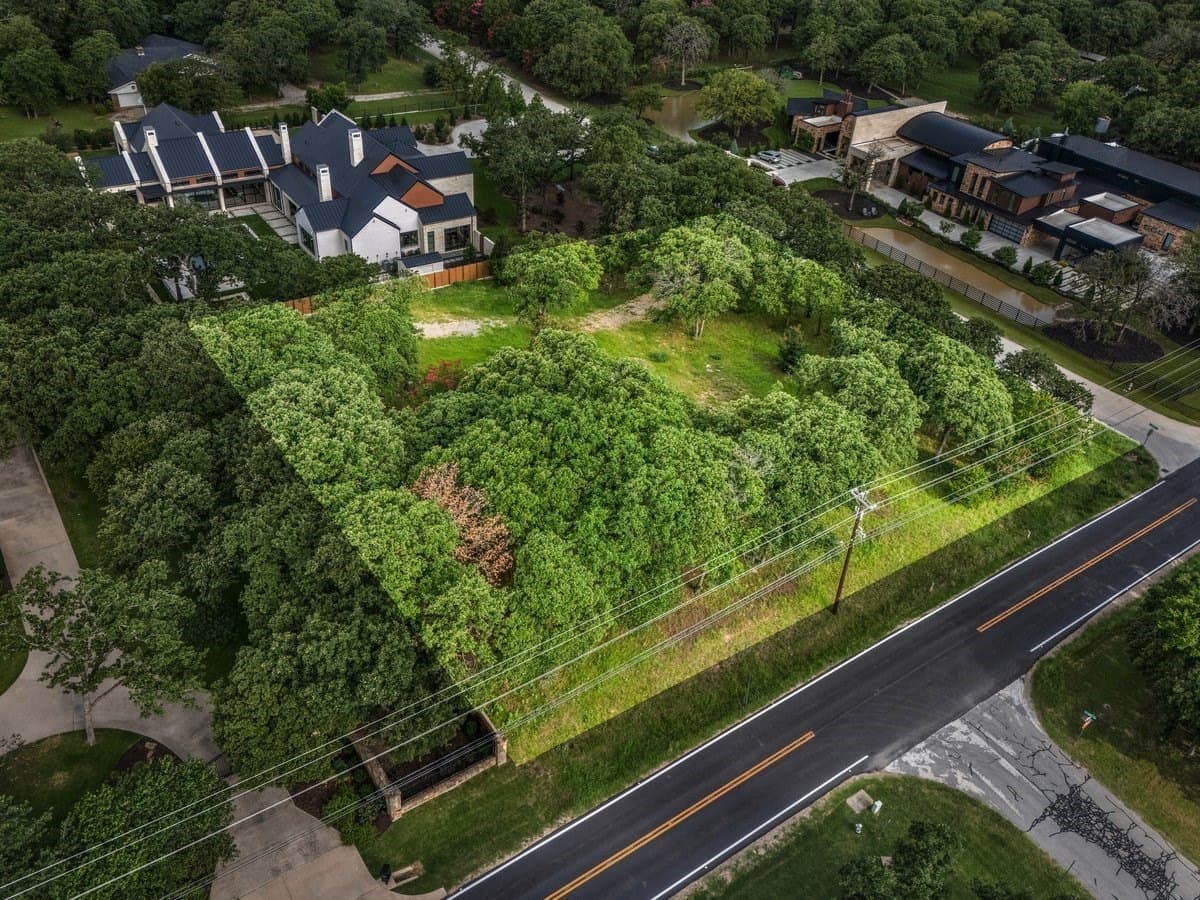 1 acres in Tarrant County gallery image 3