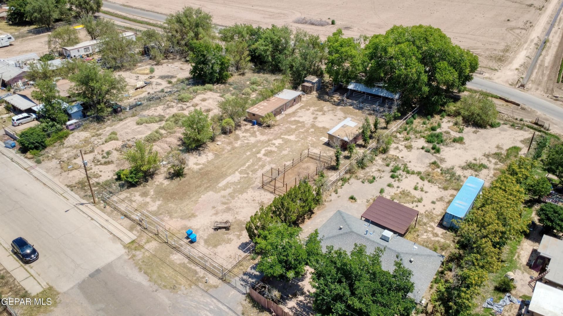 0.47 acres in El Paso County - photo 34