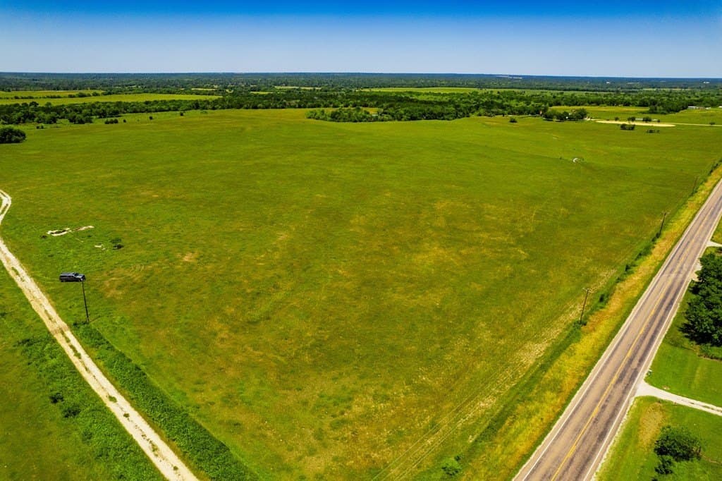10 acres in Kaufman County gallery image 4