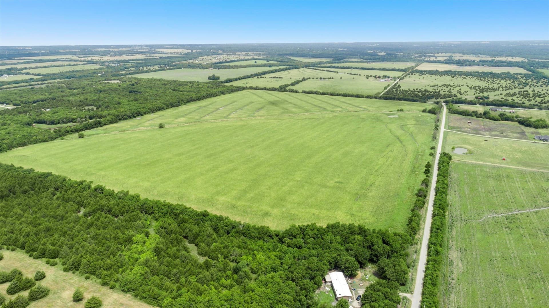 104.98 acres in Hunt County - photo 11