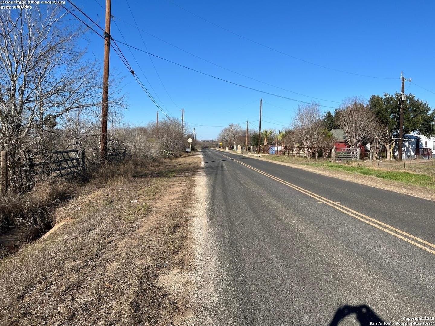 5.83 acres in Bexar County gallery image 3
