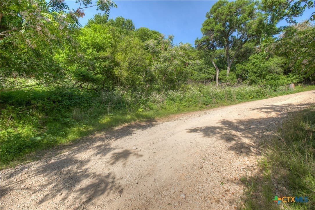 0.95 acres in Comal County - photo 14