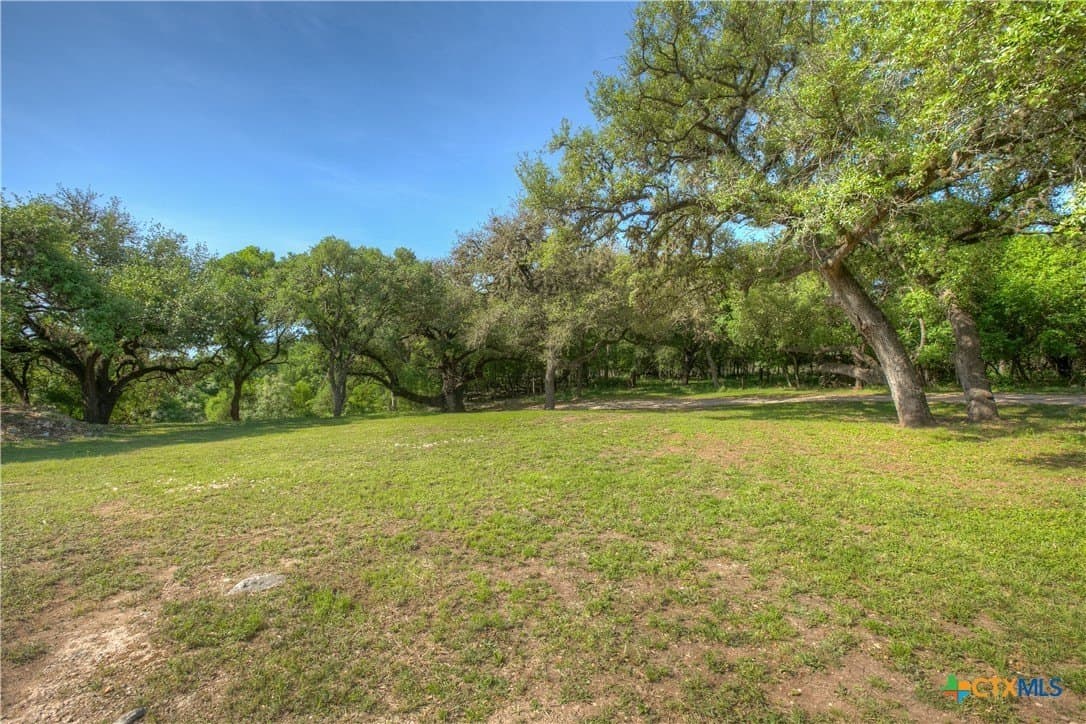 0.95 acres in Comal County - photo 11