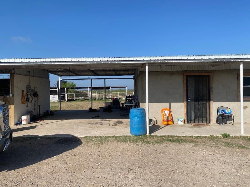 10.04 acres in Maverick County gallery image 3