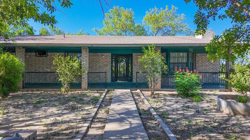 20,908.8 acres in Maverick County