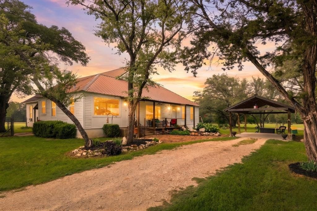 53.52 acres in McLennan County
