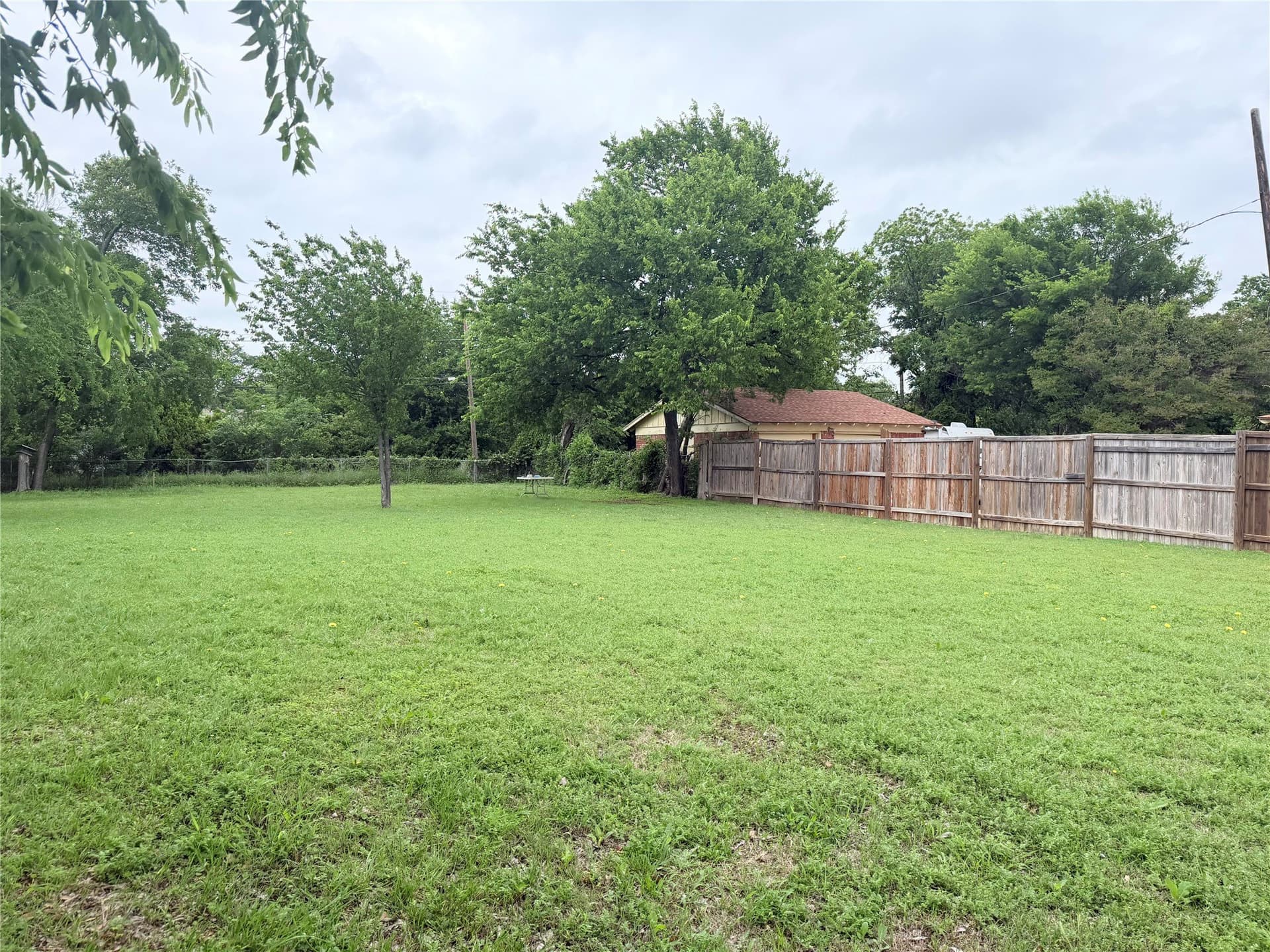 0.24 acres in Tarrant County - photo 2