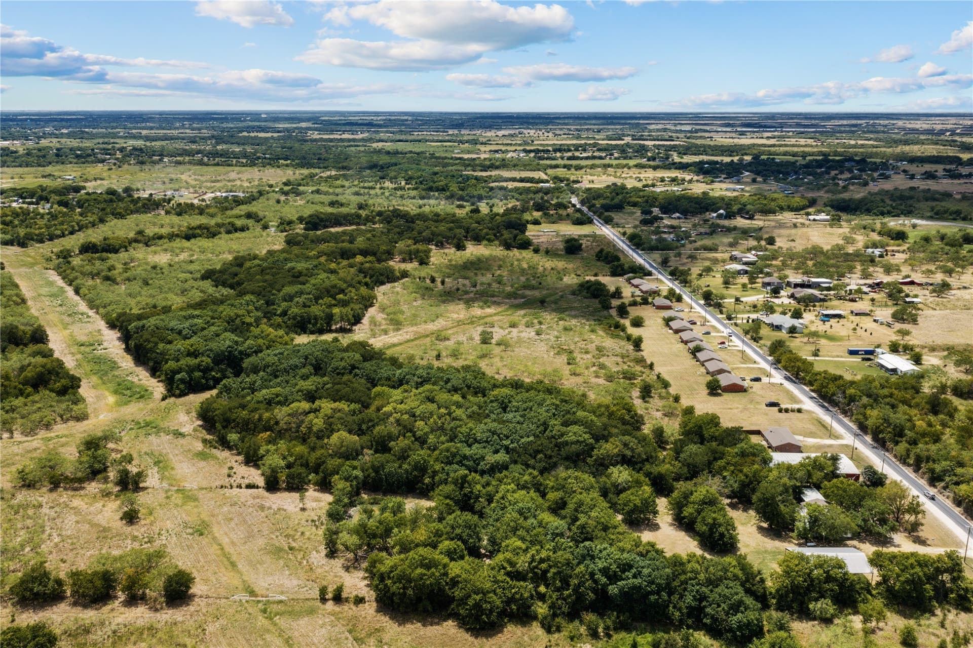 23.35 acres in Navarro County - photo 4