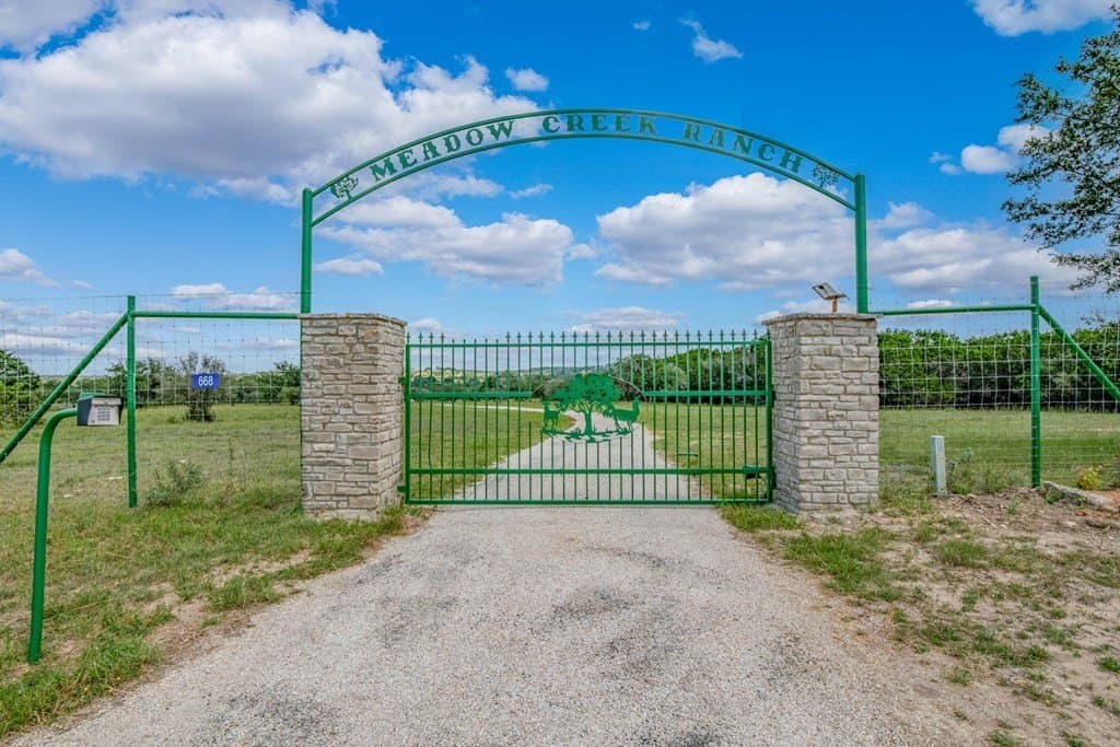 138 acres in Kerr County - photo 41