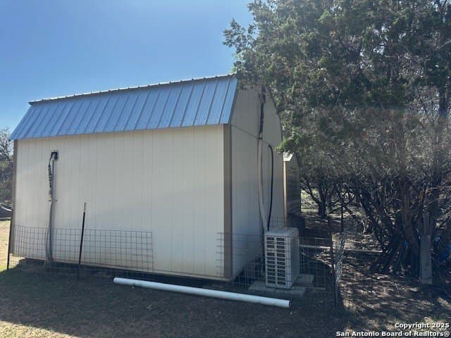 21.41 acres in Real County - photo 8