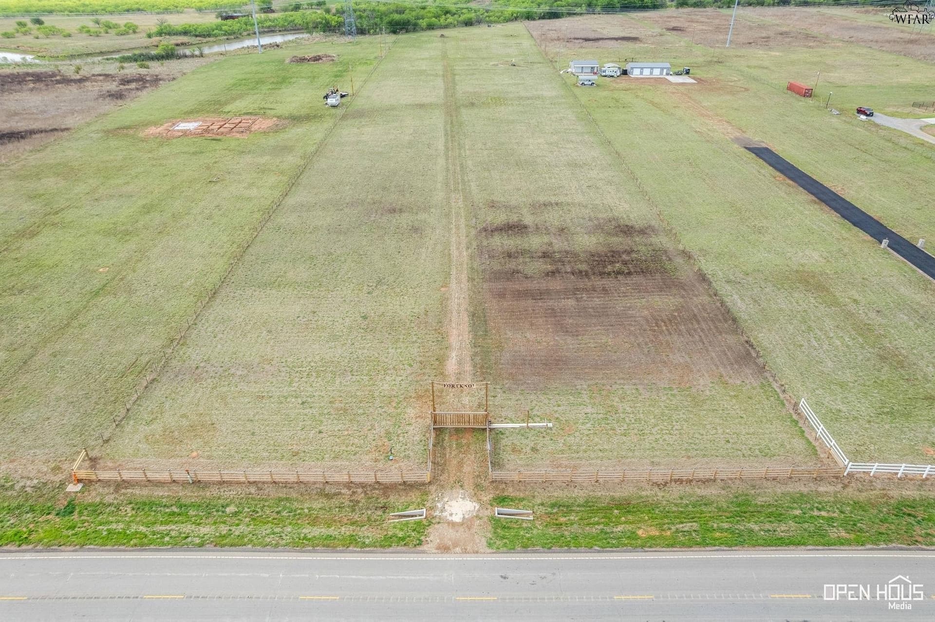 6.45 acres in Archer County gallery image 4