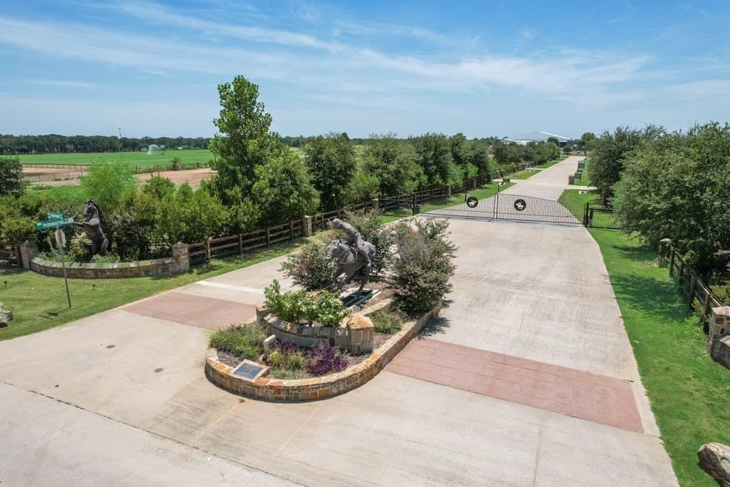 2.53 acres in Denton County gallery image 2