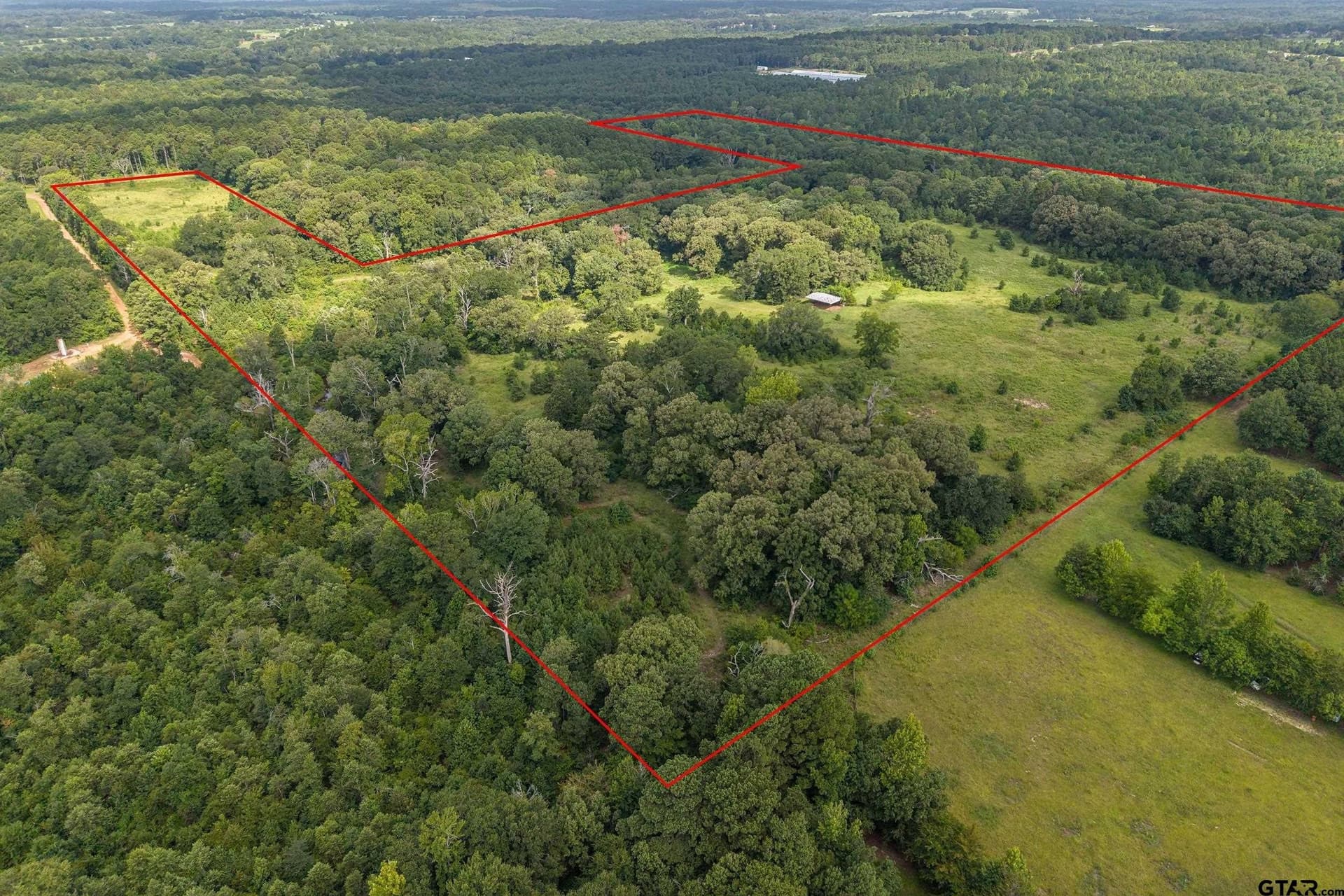 56.56 acres in Smith County - photo 2