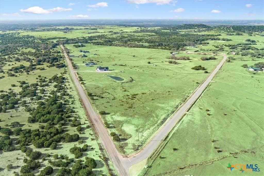 5.59 acres in Lampasas County gallery image 4