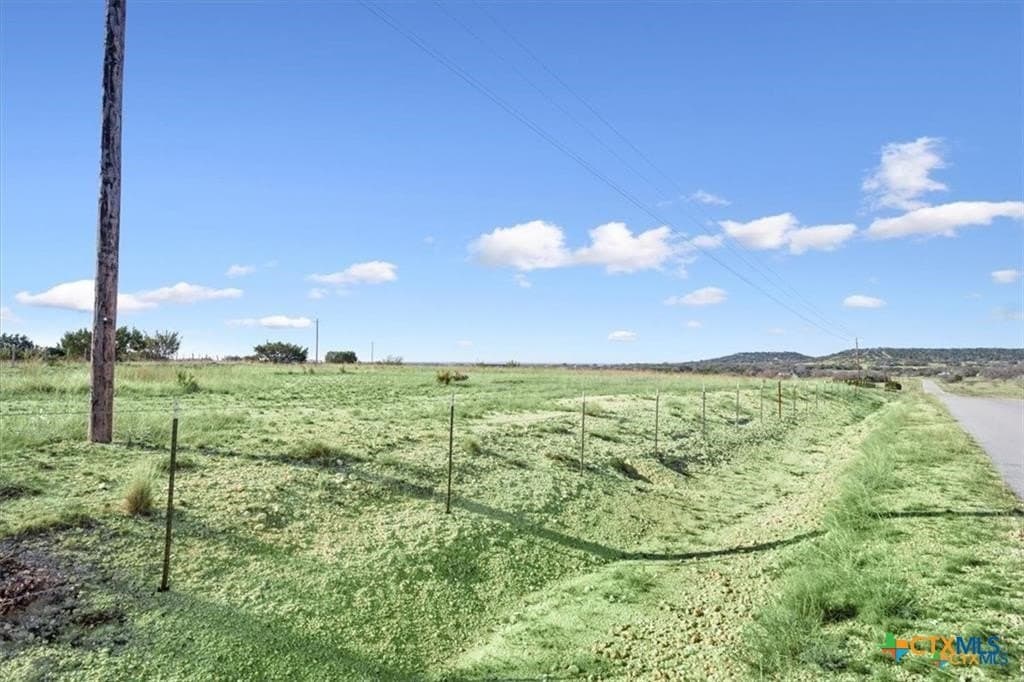 5.59 acres in Lampasas County - photo 9