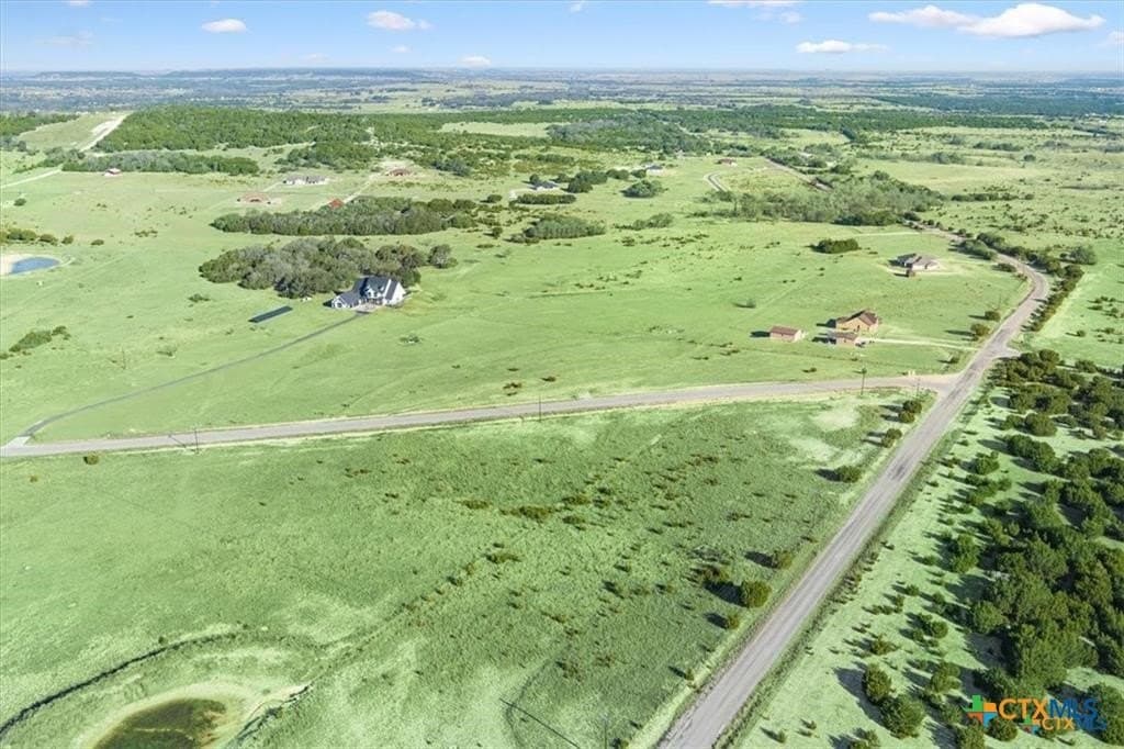 5.59 acres in Lampasas County gallery image 3