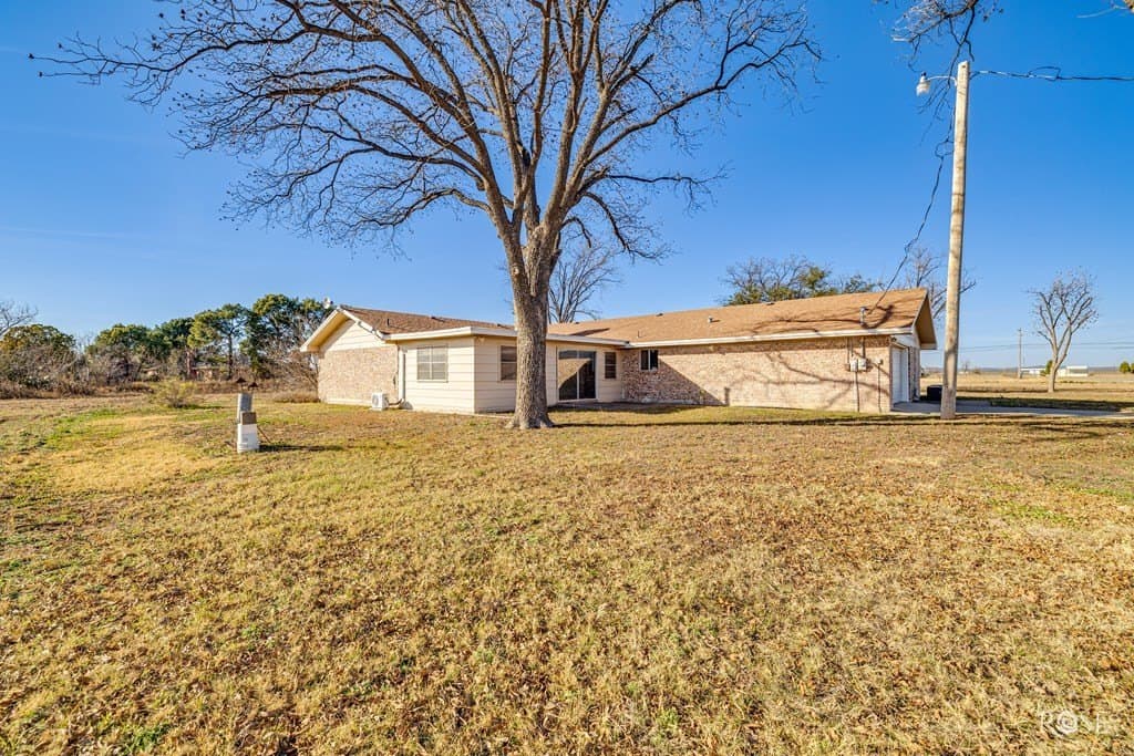 10 acres in Tom Green County - photo 33