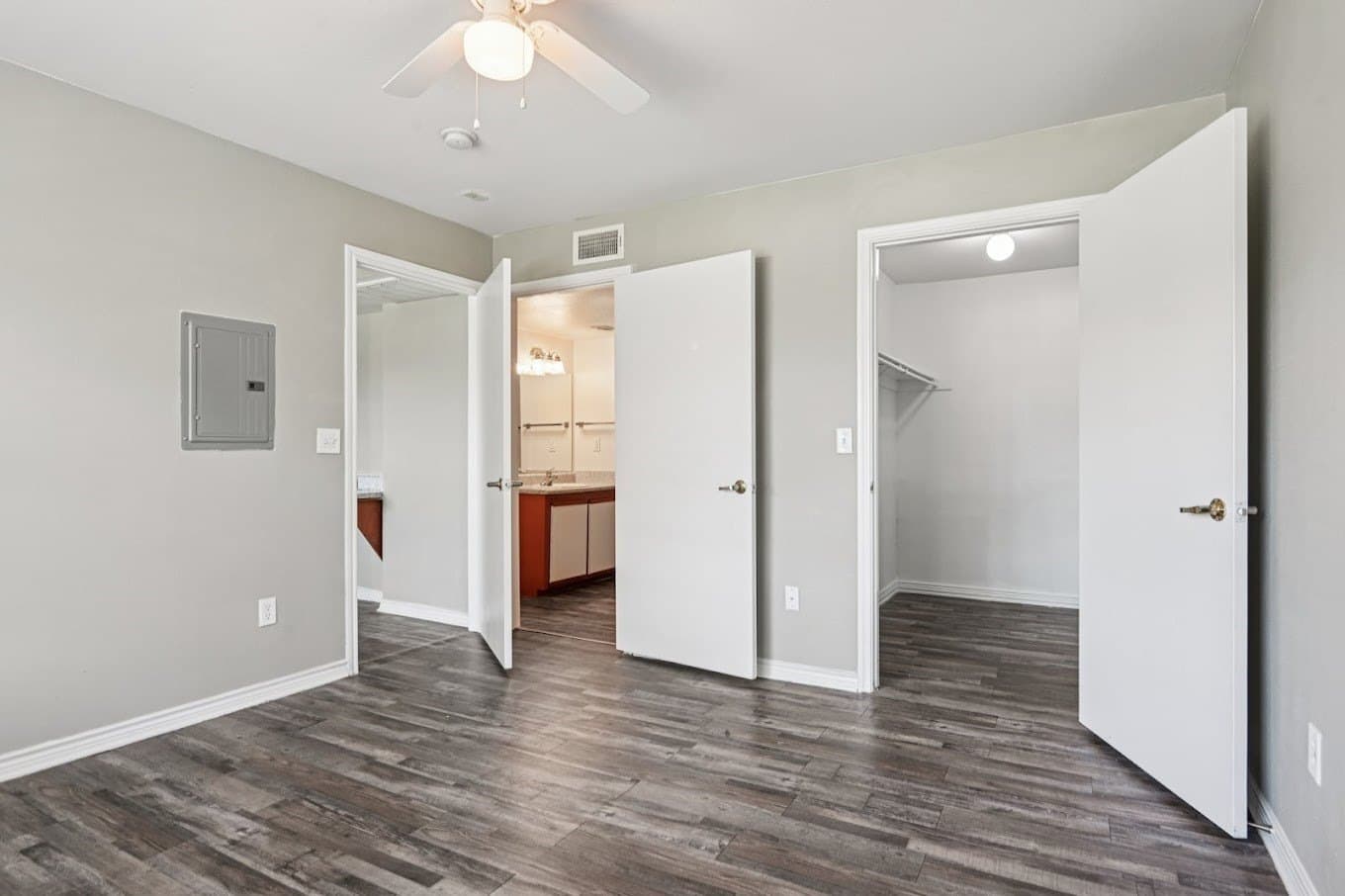 15.14 acres in Tarrant County - photo 2