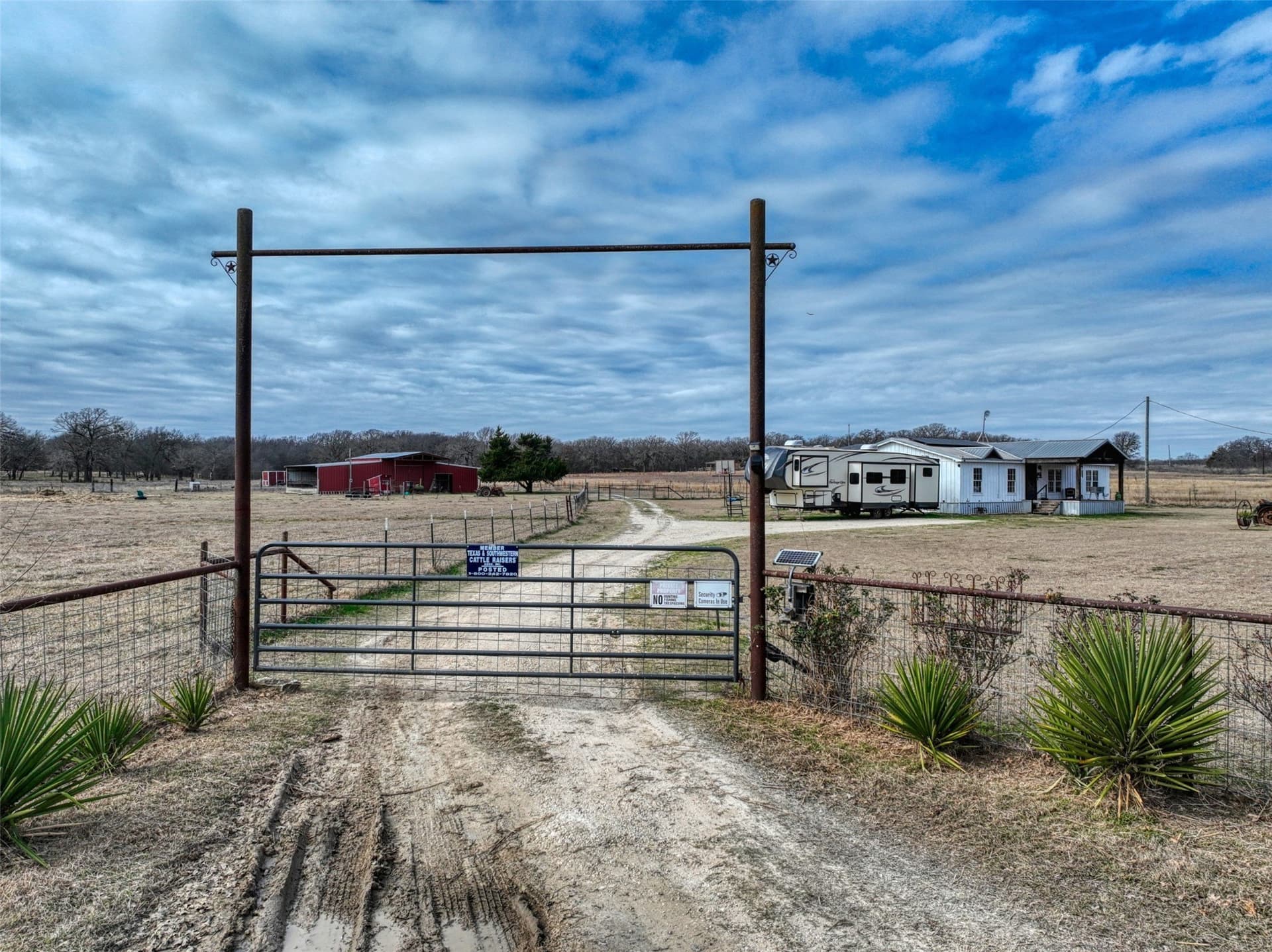 14.23 acres in Hill County - photo 4