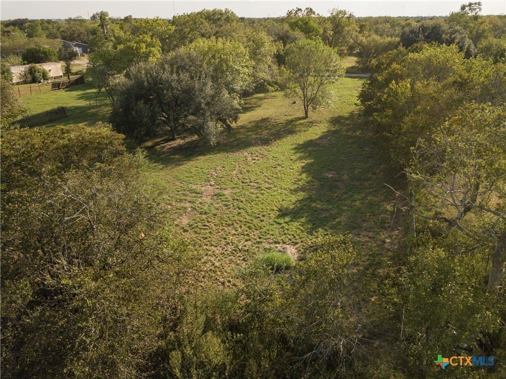 0.32 acres in Victoria County - photo 2