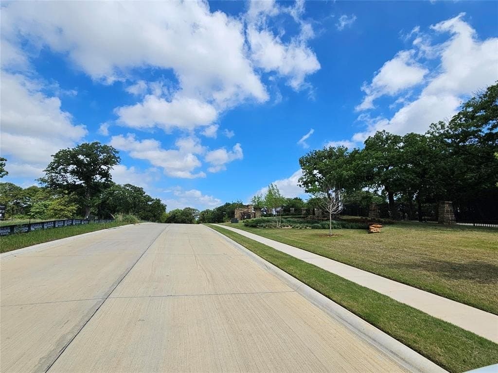 1 acres in Tarrant County