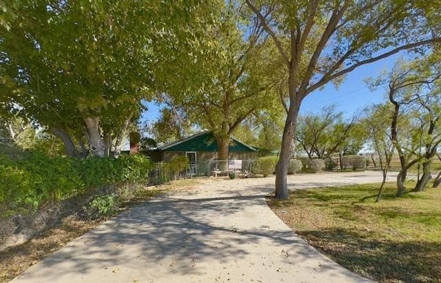10.5 acres in Pecos County