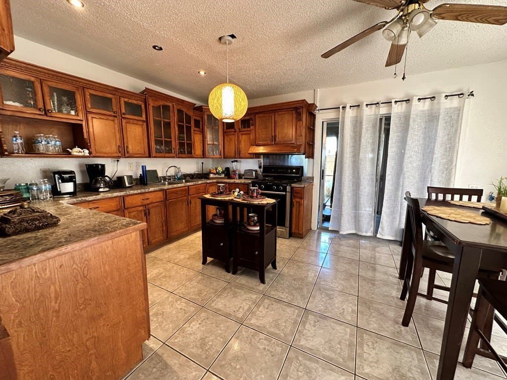 18,379 acres in Maverick County gallery image 4