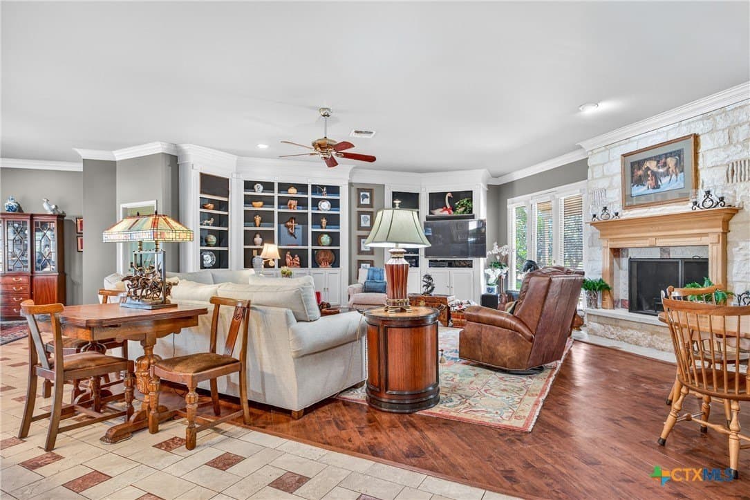 45 acres in Gonzales County gallery image 4