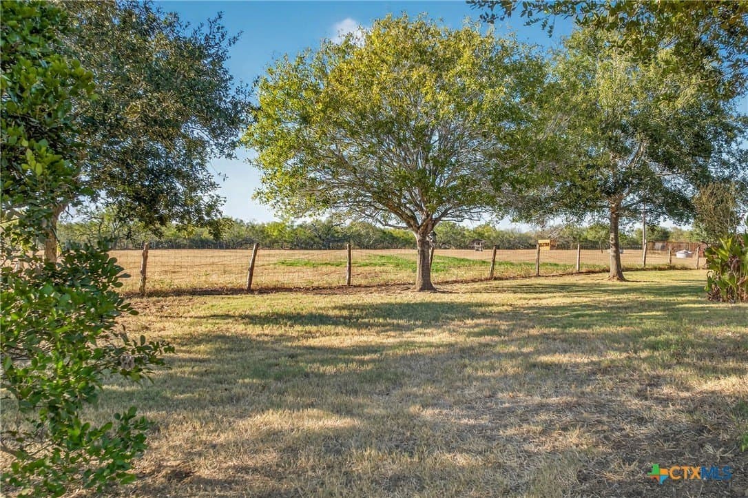 45 acres in Gonzales County - photo 24