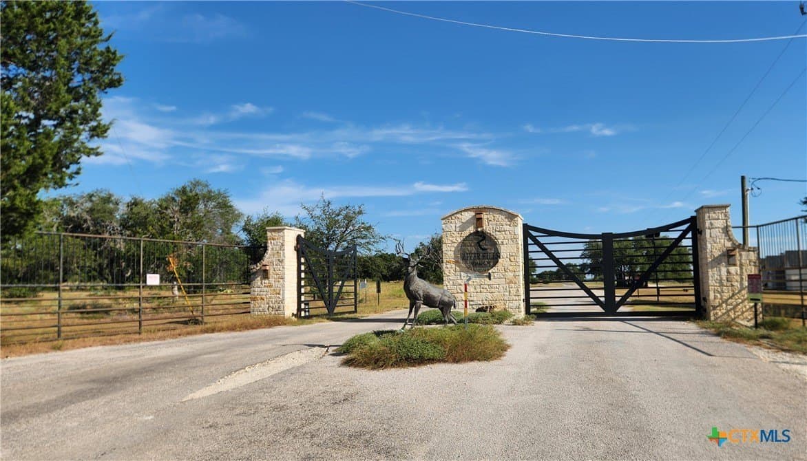 5.24 acres in Burnet County
