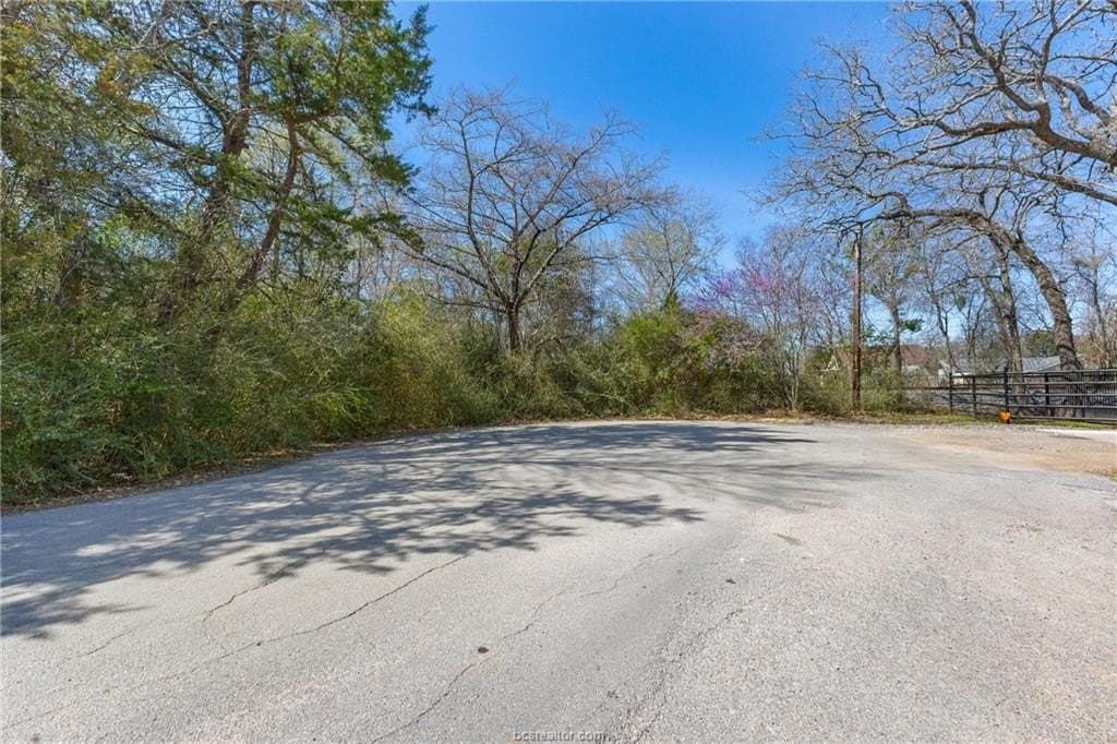 0.57 acres in Brazos County gallery image 3