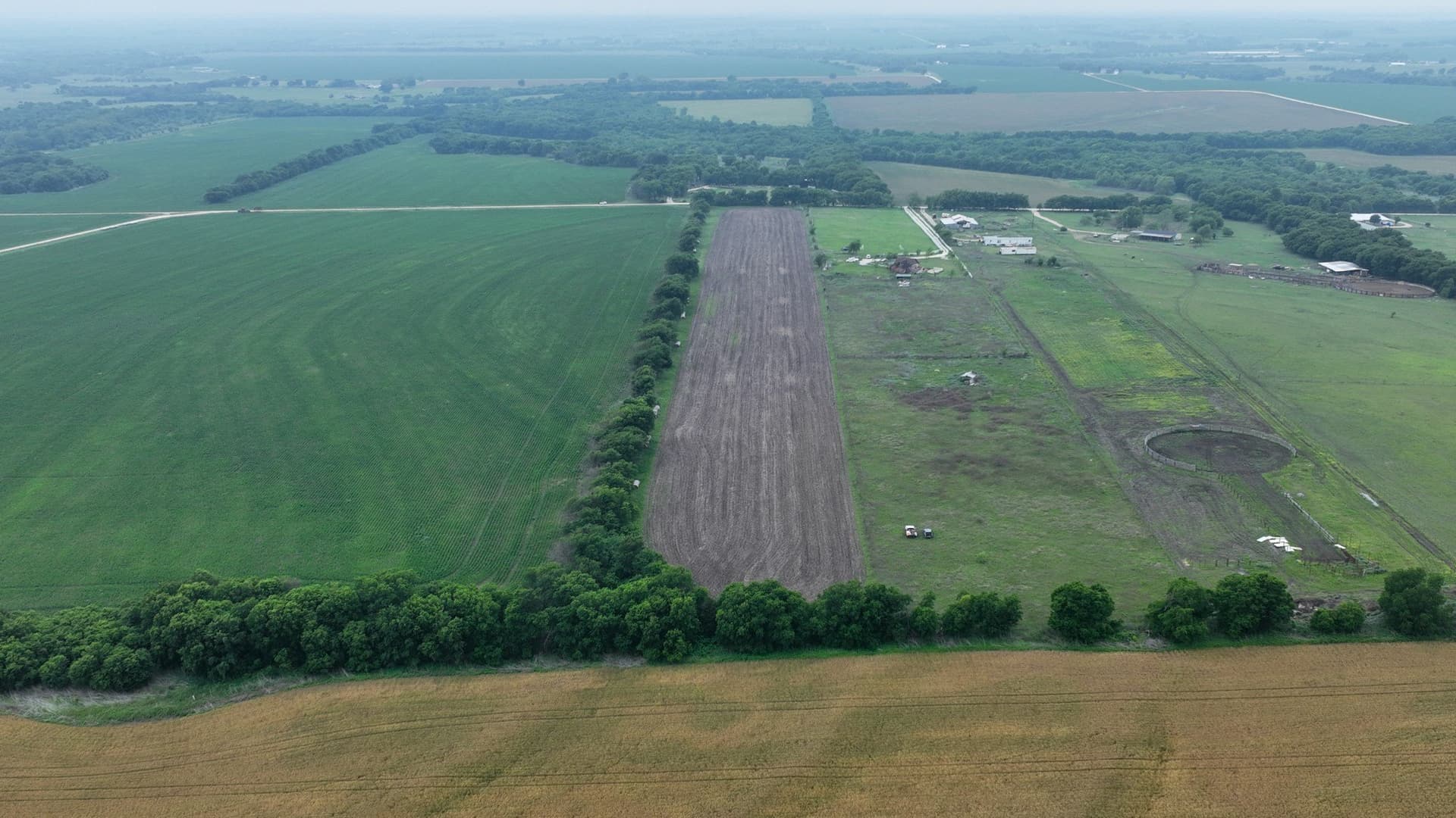 10 acres in Hill County - photo 8