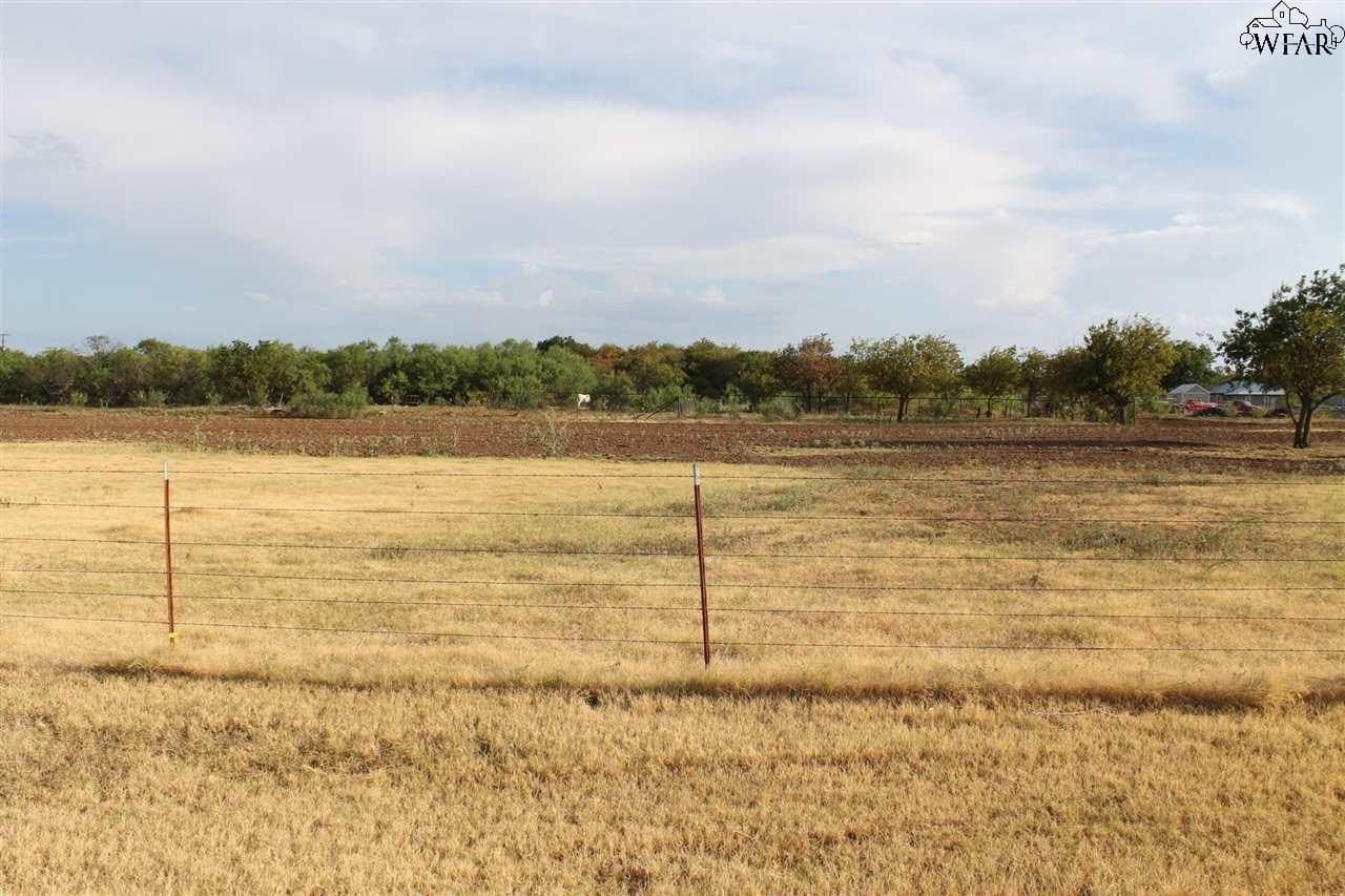 10 acres in Archer County - photo 7