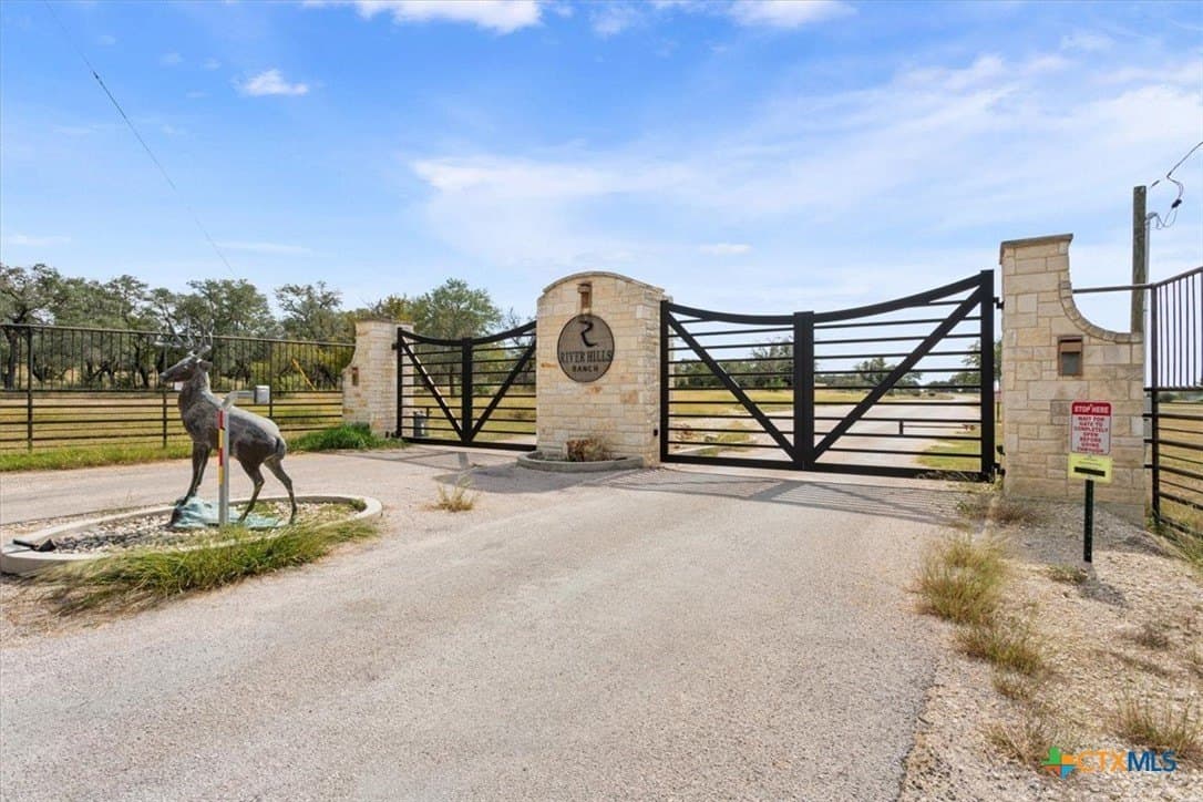 5.18 acres in Burnet County