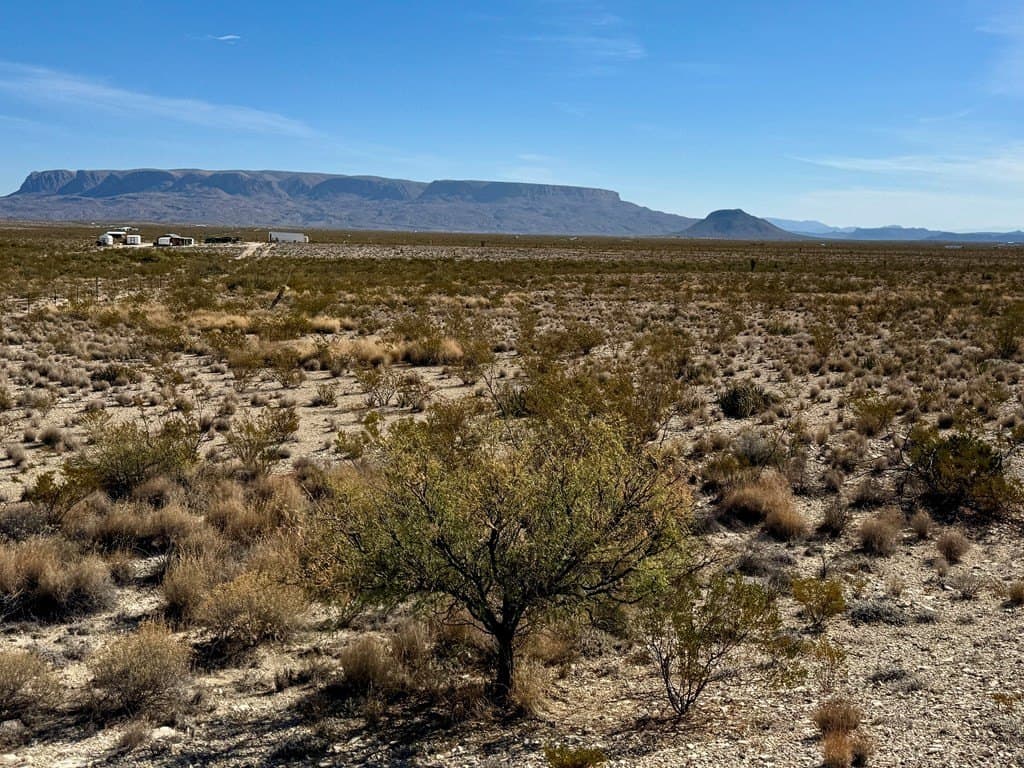 10.05 acres in Brewster County gallery image 3