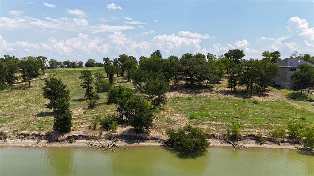 1.01 acres in Navarro County gallery image 3