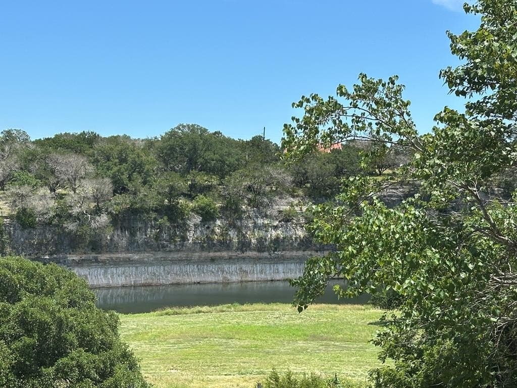5.45 acres in Kerr County - photo 2