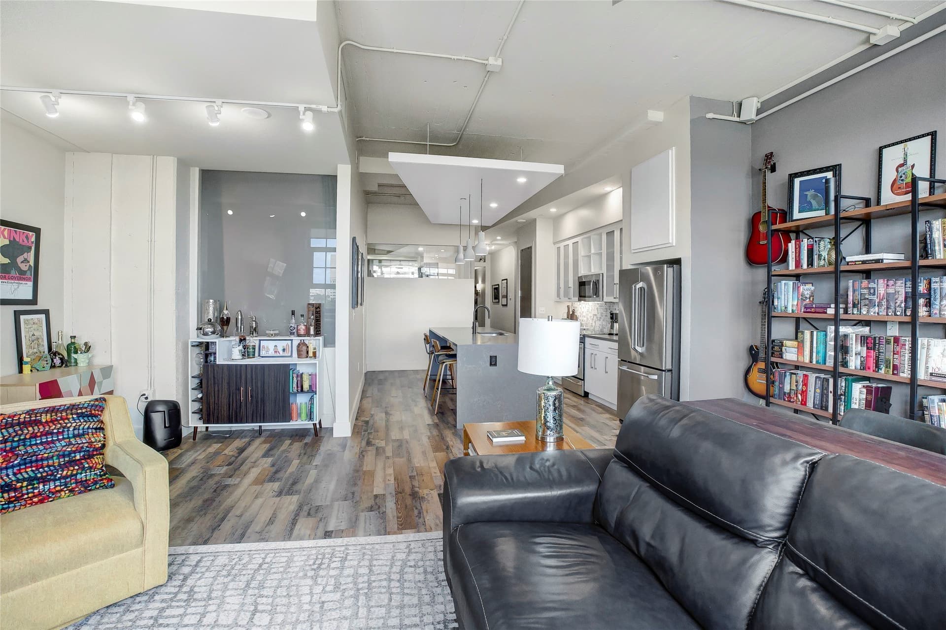 10.7 acres in Tarrant County gallery image 4