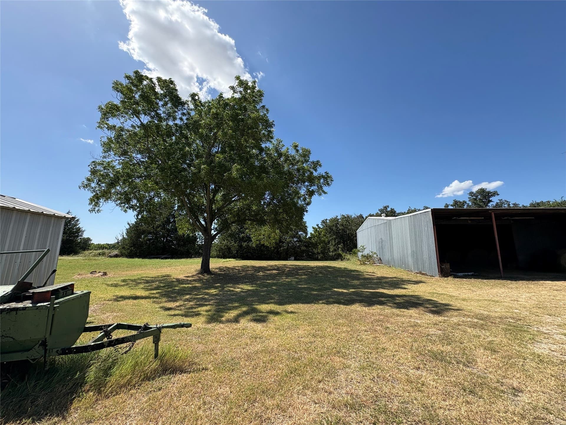 11.61 acres in Falls County - photo 12