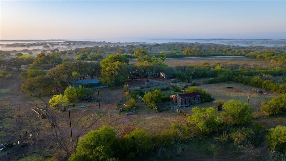 450 acres in Goliad County - photo 23