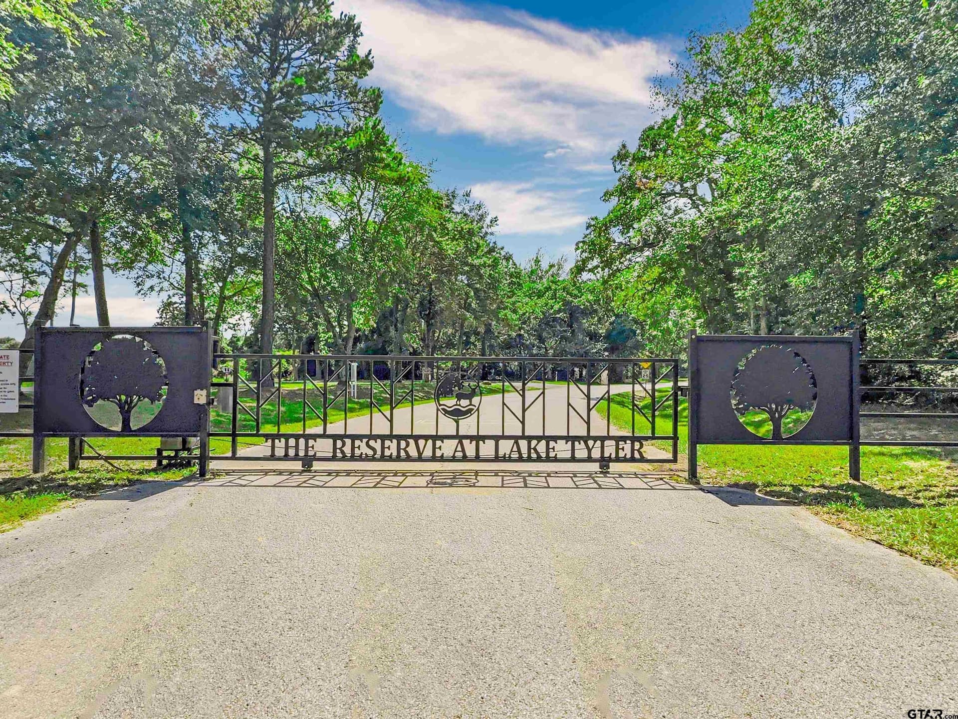 1.35 acres in Smith County