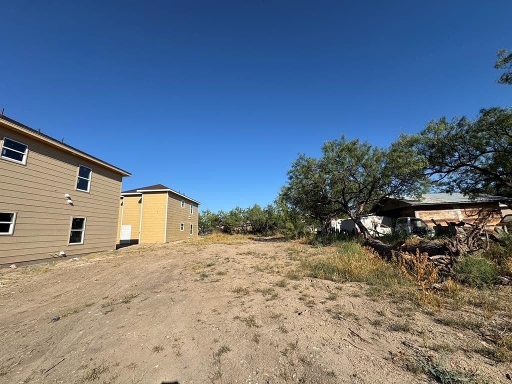 0.17 acres in Maverick County