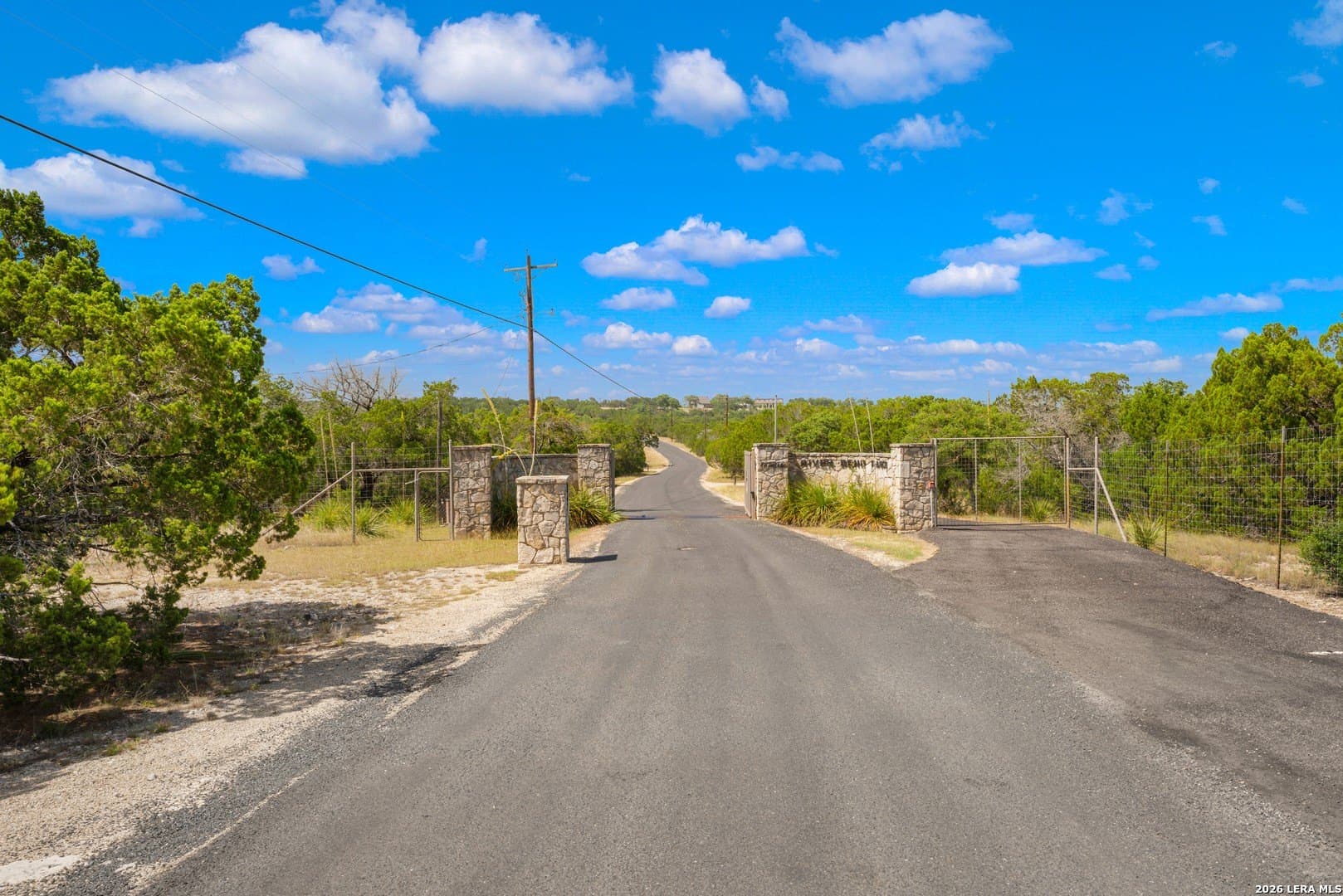30 acres in Kerr County gallery image 4