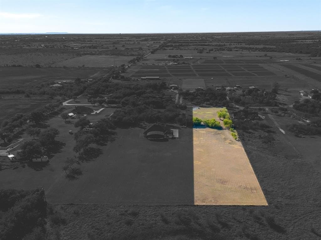 2.85 acres in Johnson County