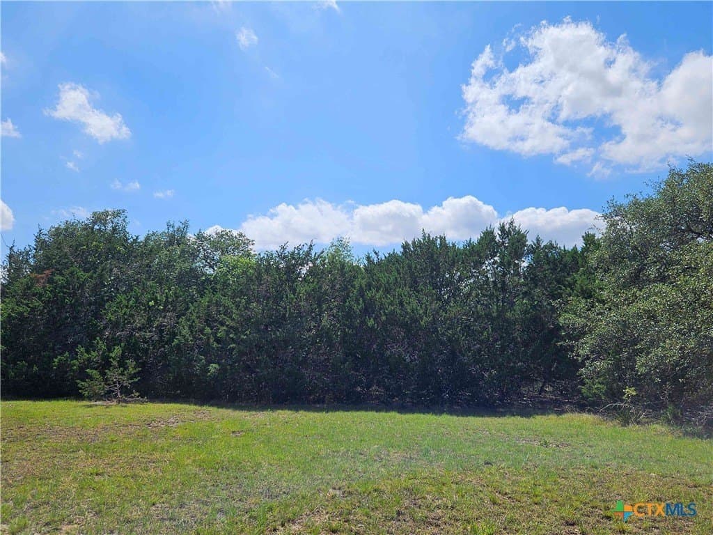 2.01 acres in Blanco County